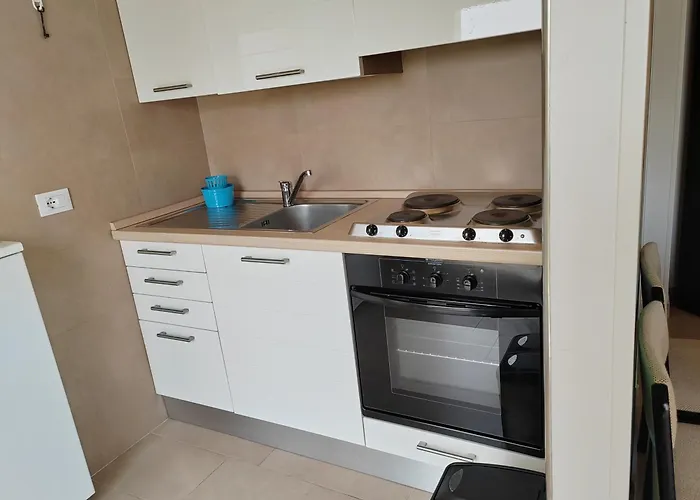 E01 - 5 Posti Letto Aria Condizionata 阿尔巴·阿德里亚蒂卡