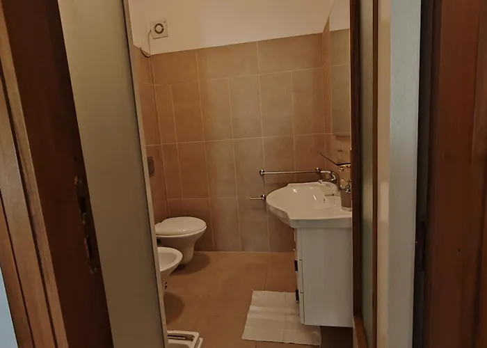 E01 - 5 Posti Letto Aria Condizionata *