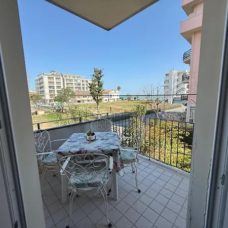 E01 - 5 Posti Letto Aria Condizionata Apartamento Alba Adriatica