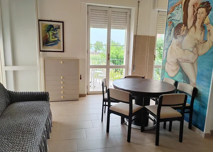 E01 - 5 Posti Letto Aria Condizionata Lägenhet