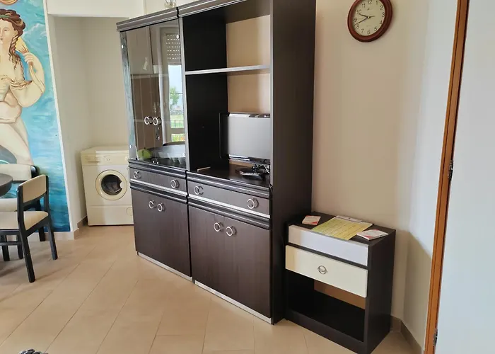 E01 - 5 Posti Letto Aria Condizionata Lägenhet *